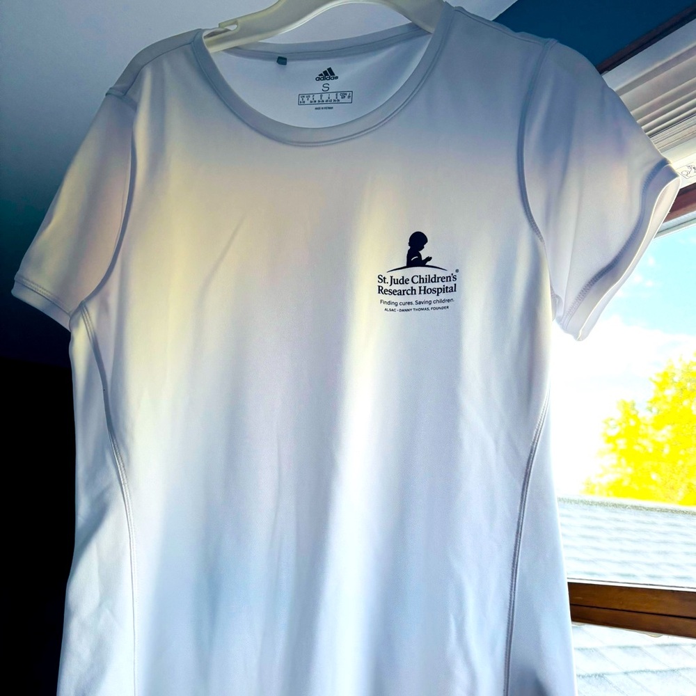 💗🙏Saint Jude🙏💗 Women’s T-shirt Size Small